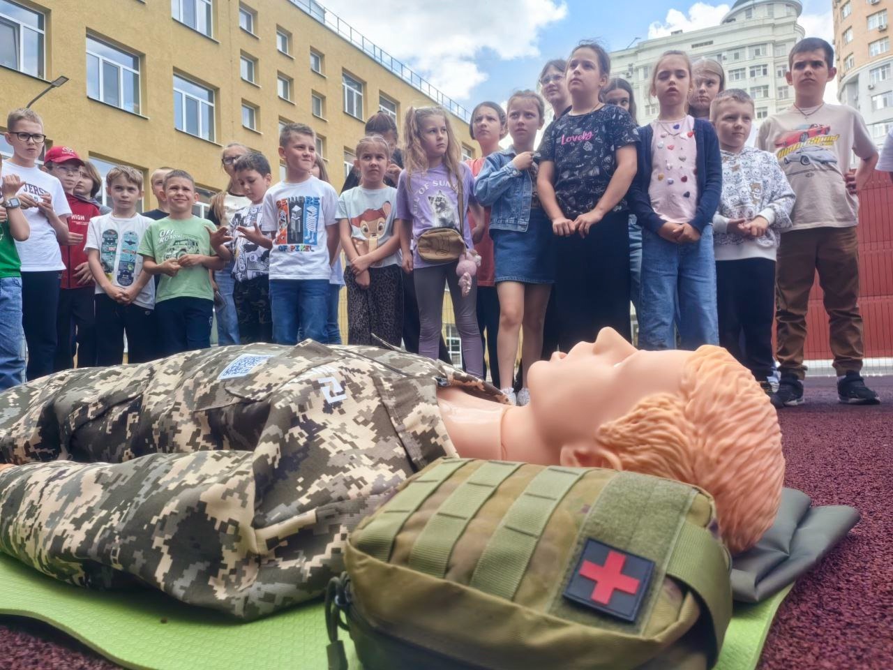 Сегодня в нашем лагере прошел особенный праздник — день медицинского работника! .